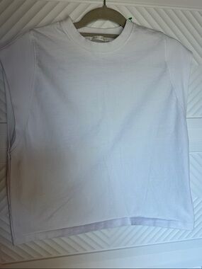 Zara White Short Sleeve Crewneck Tee